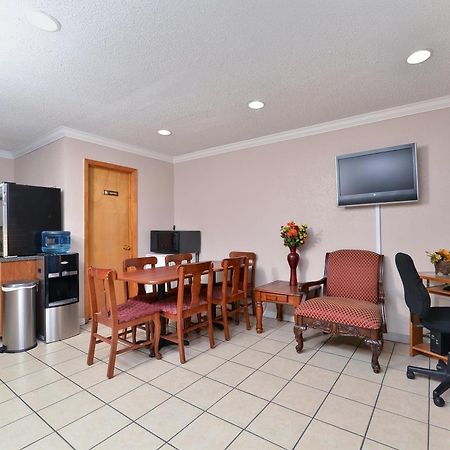 Americas Best Value Inn-Indianola Extérieur photo