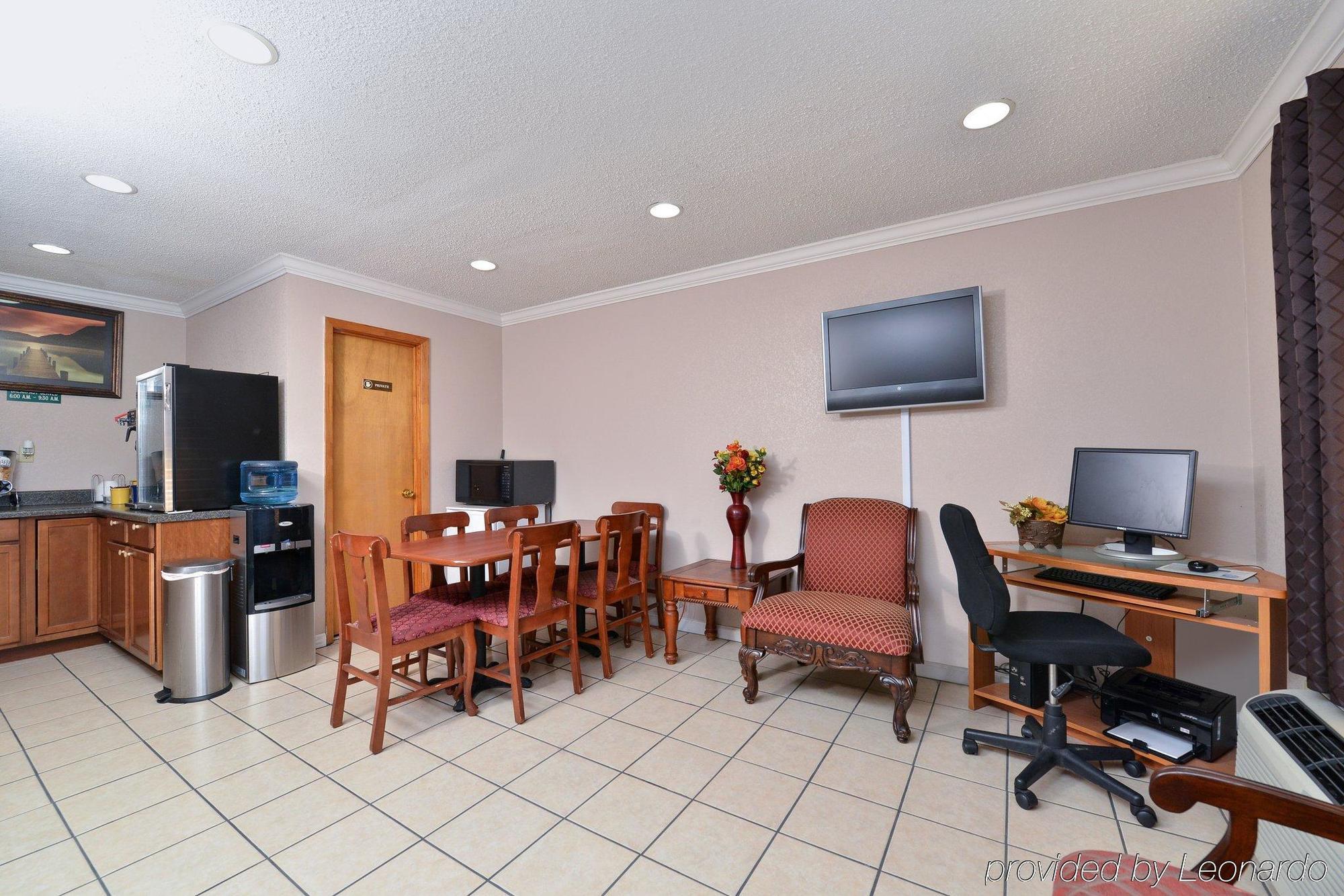 Americas Best Value Inn-Indianola Extérieur photo