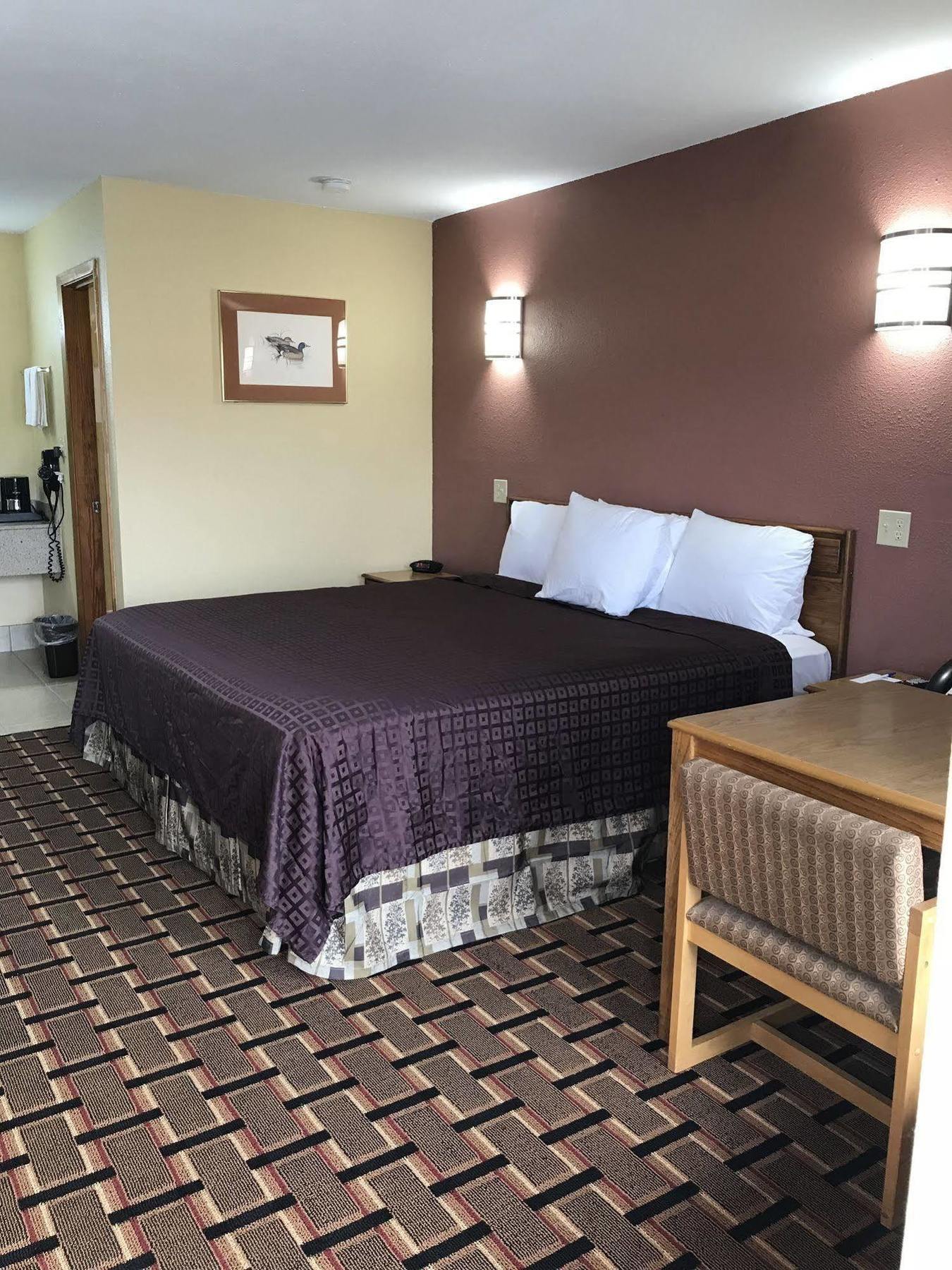 Americas Best Value Inn-Indianola Extérieur photo