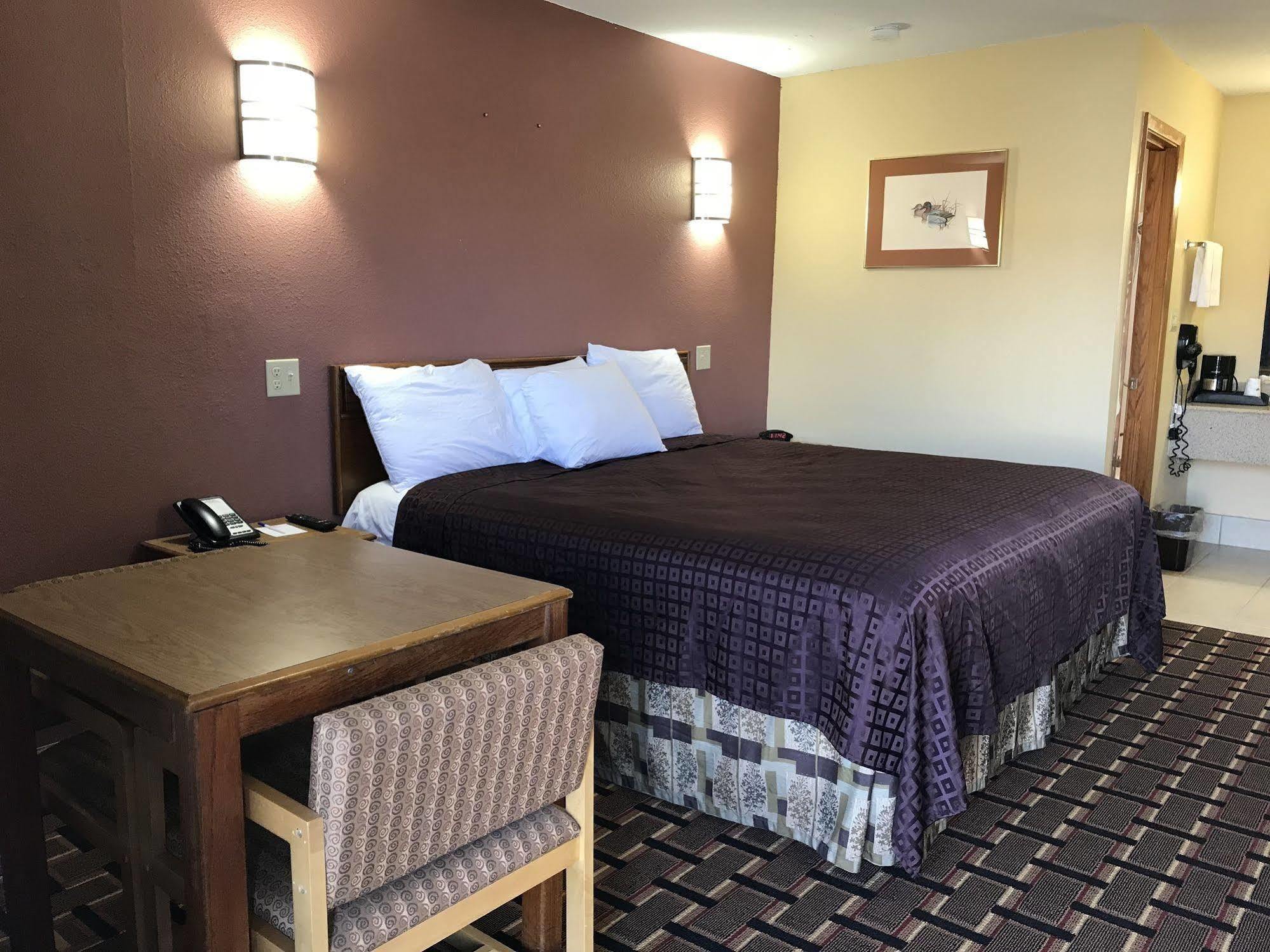 Americas Best Value Inn-Indianola Extérieur photo